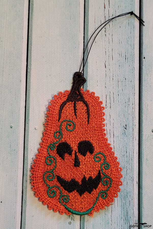 Pumpkin lace Halloween hanging decoration
