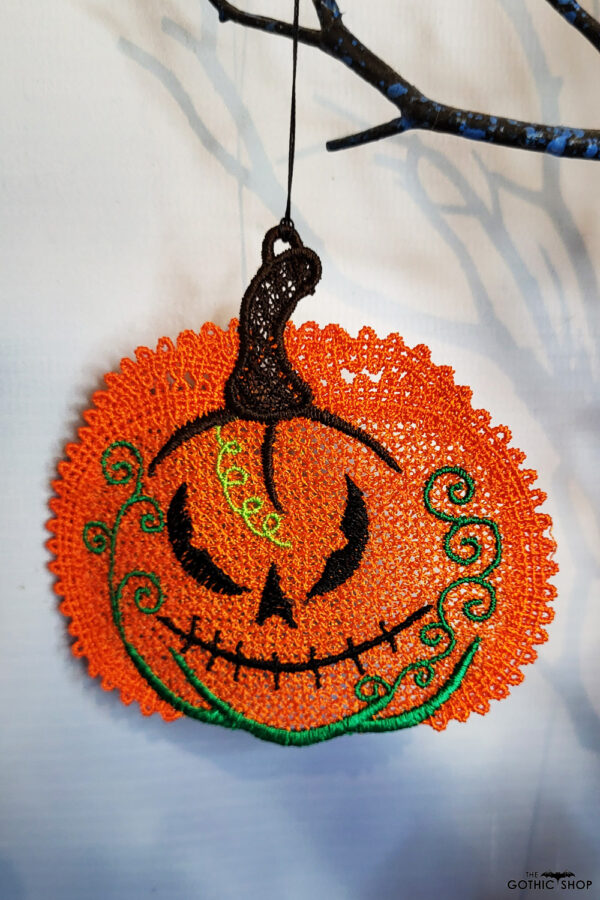 Pumpkin lace Halloween hanging decoration
