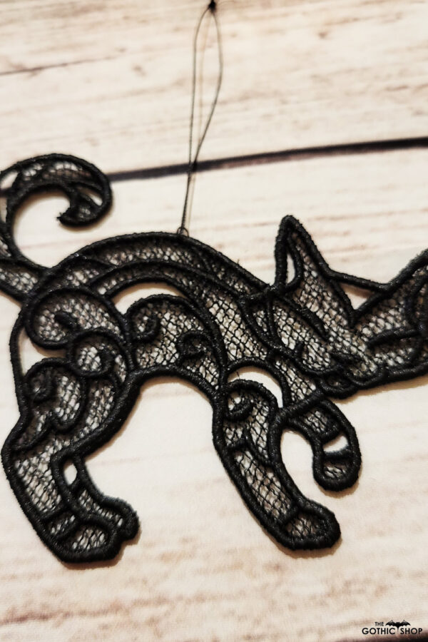 12062-Gothic-lace-cat-motif-072