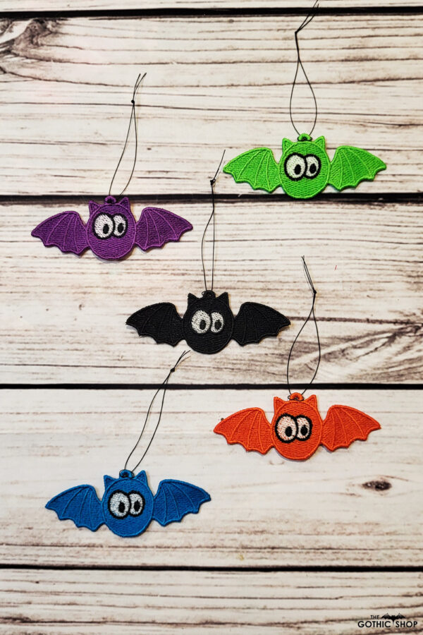 Googly eye lace bats hanging decoration for halloween