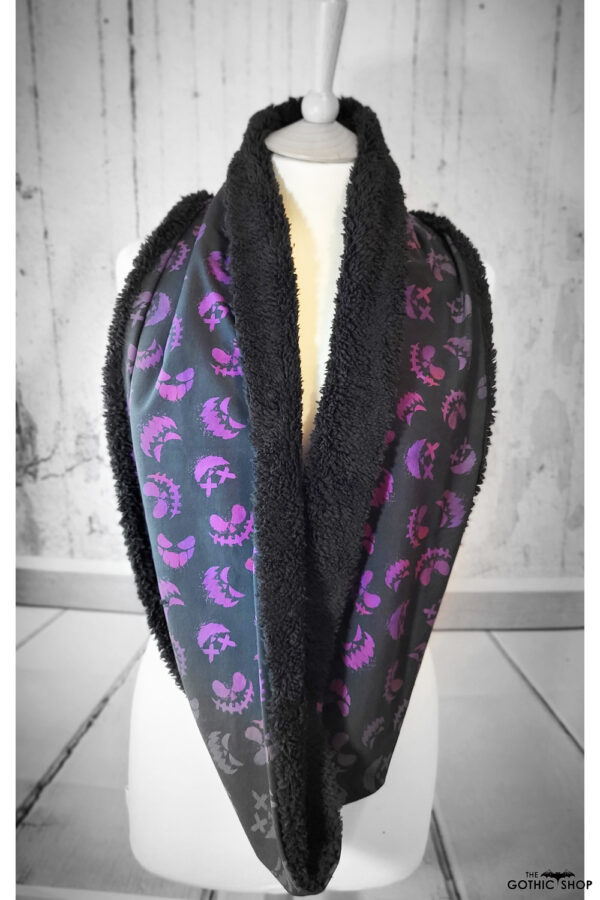 12160-gothic-scarf-047a