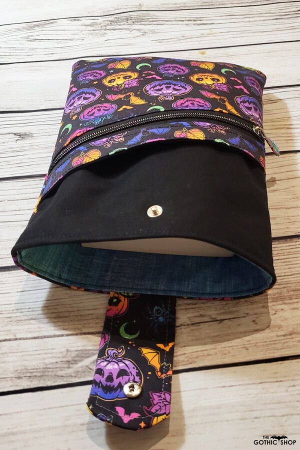 Cutest Pumpkins & Bats Gothic LARGE Book Sleeve with Zip Pocket