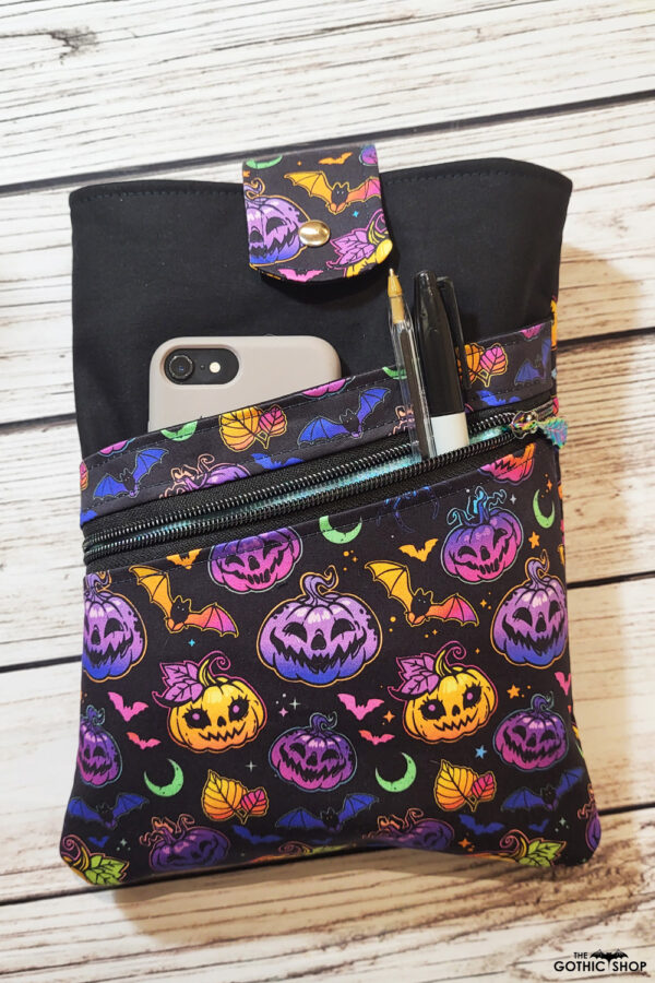 12345-Gothic-book-sleeve-115