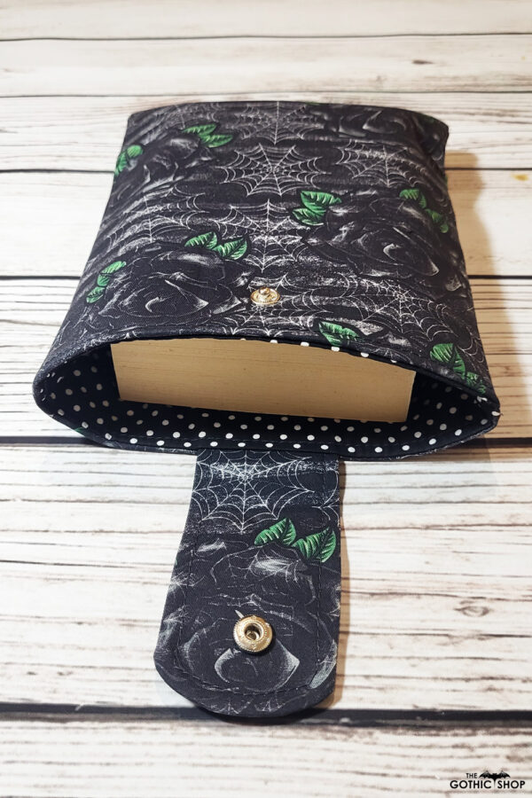 12373-Gothic-book-sleeve-225