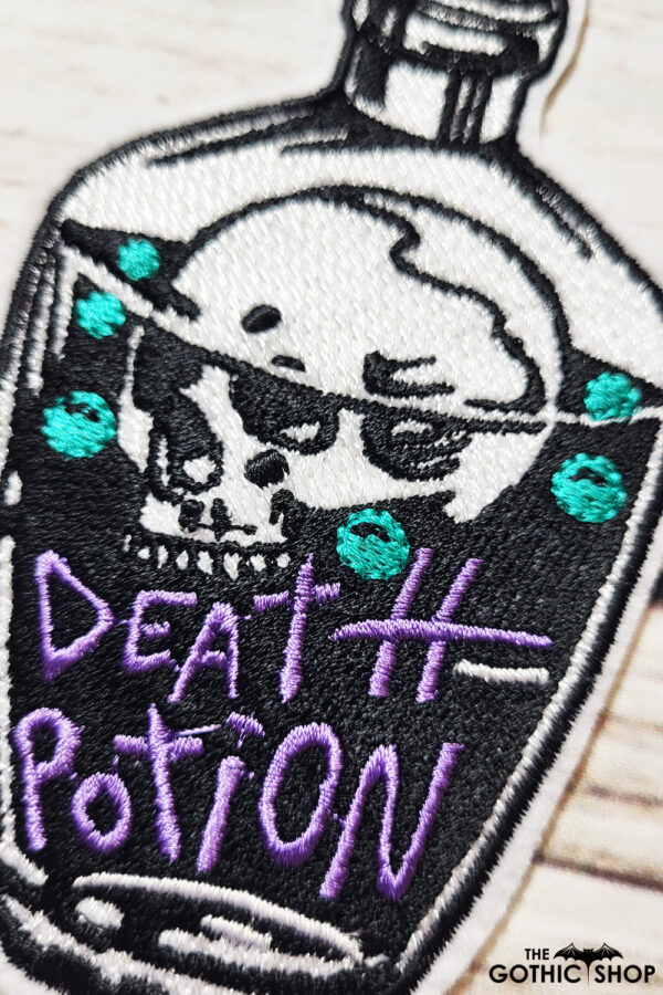 12485-potion-bottle-Gothic-patch-084