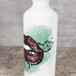 12839-lips-gothic-water-bottle-0002