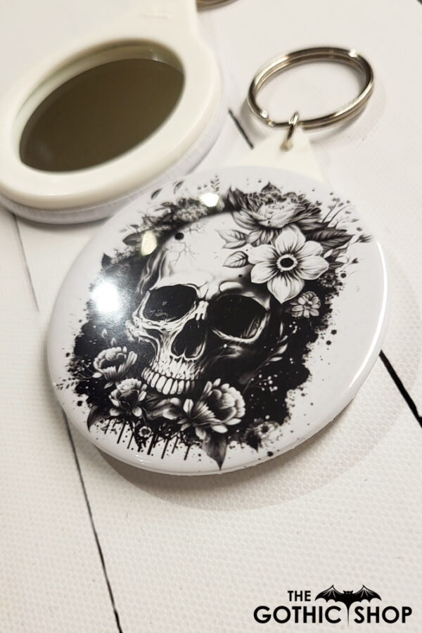 13195-flower-skull-gothic-mirror-keyring-3