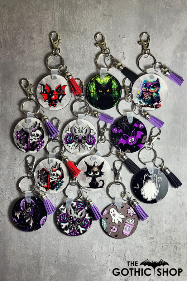 13572-13583-gothic-keyring-2