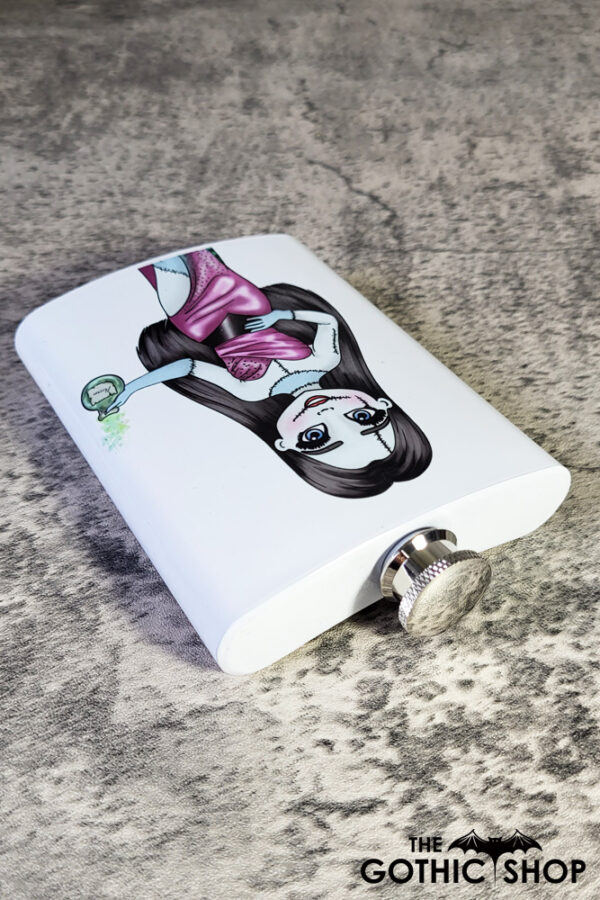 13639-sally-zombie-hip-flask-4