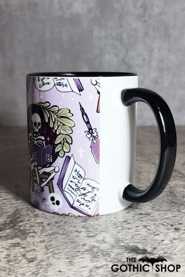 13669-skeleton-reading-gothic-mug-7