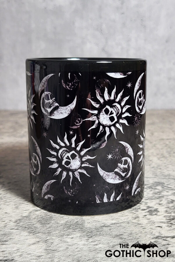 13732-black-skull-sun-gothic-mug-4