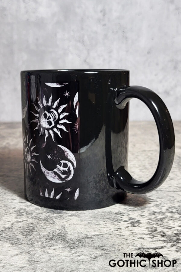13732-black-skull-sun-gothic-mug-6