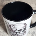 13859-skull-gothic-mug-3