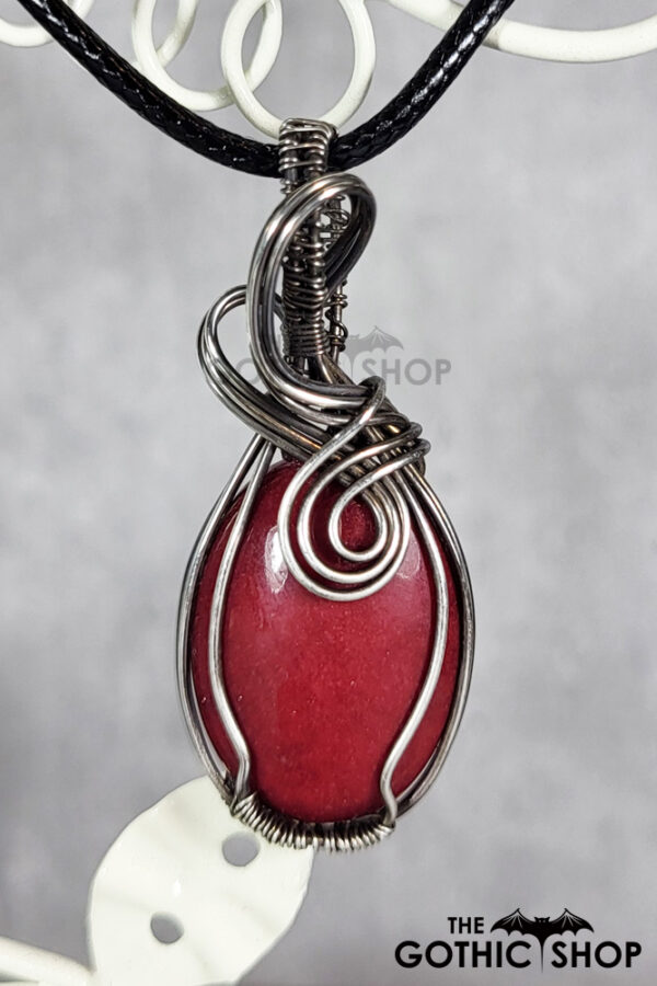 14017-Red-Gothic-pendant-necklace-003