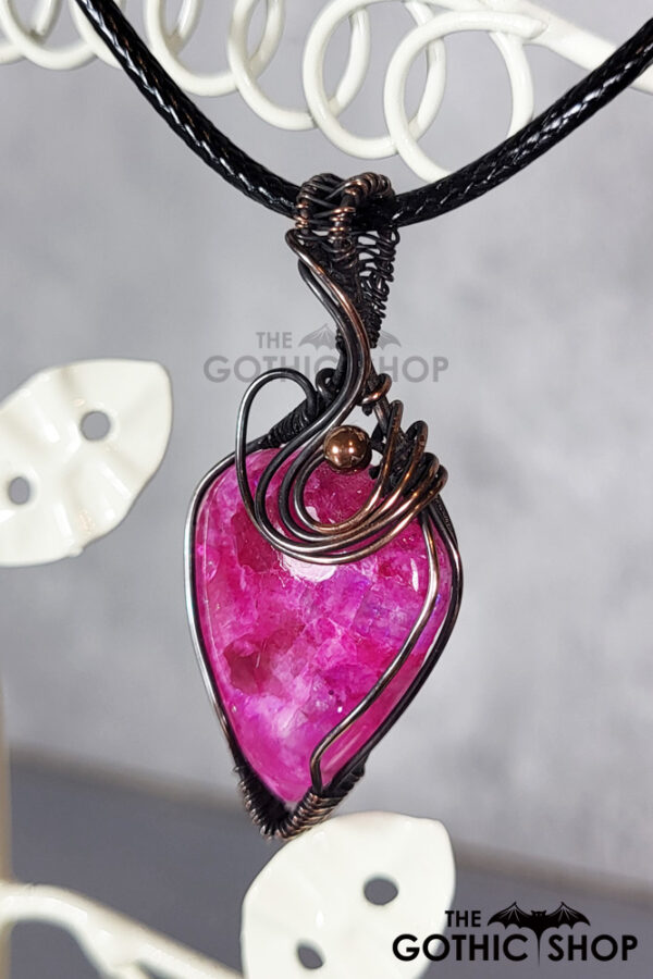 14026-Gothic-pendant-necklace-002