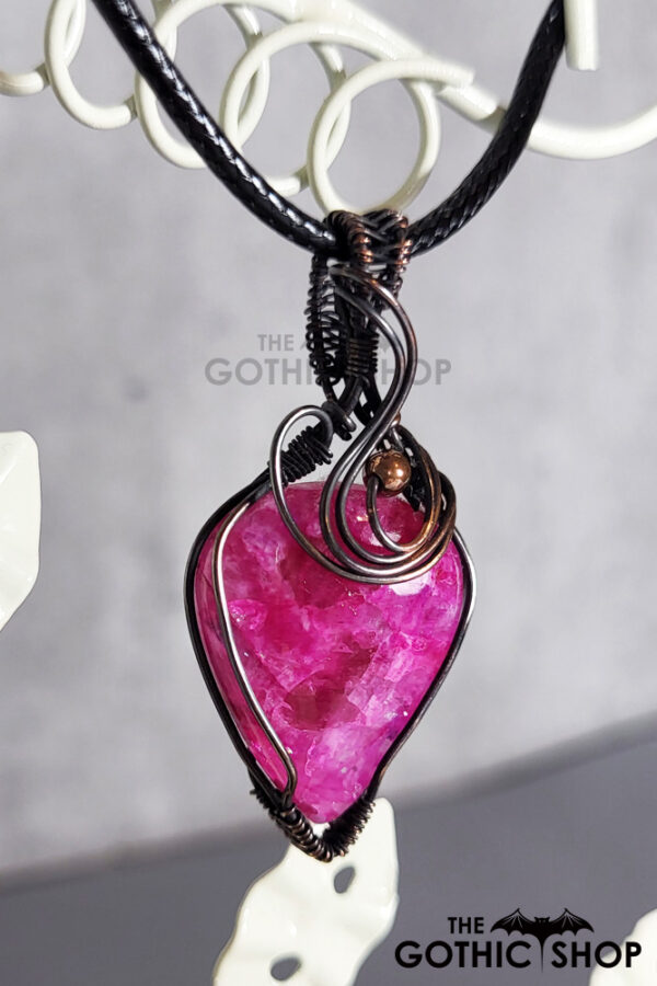14026-Gothic-pendant-necklace-003