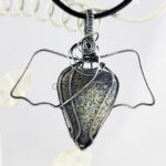 14034-bat-gothic-necklace-01