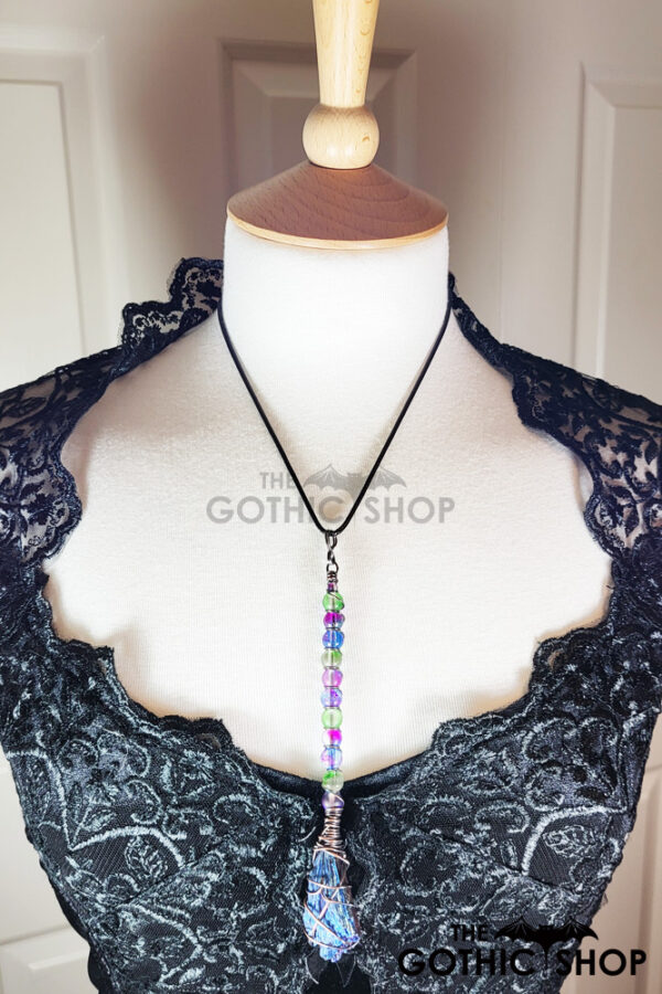 14053-broomstick-pendant-07