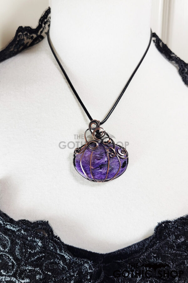 14058-pumpkin-gothic-pendant-necklace-11