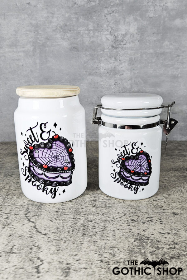 Spooky Heart Goth Cake Small Cookie Jar Tea Container