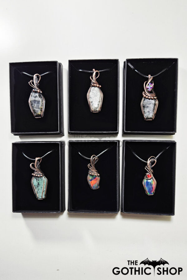 14175-14180-coffin-pendant-04