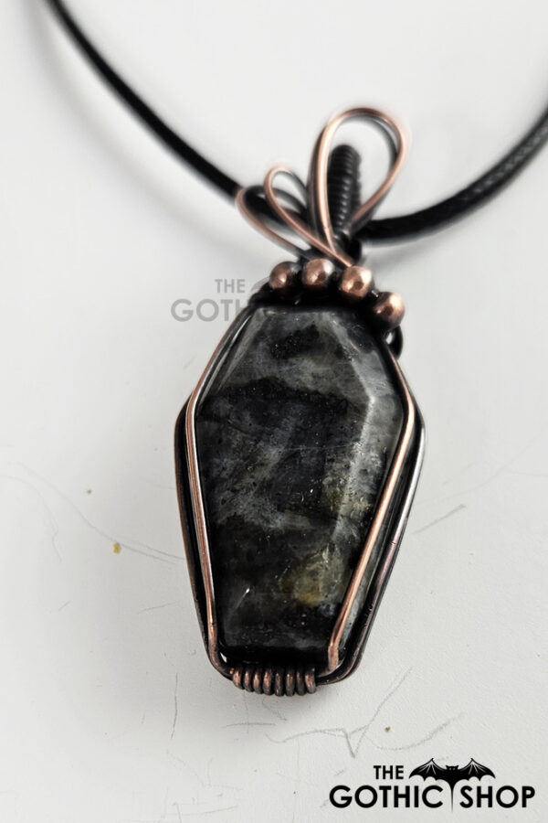14176-larvikite-coffin-pendant-09