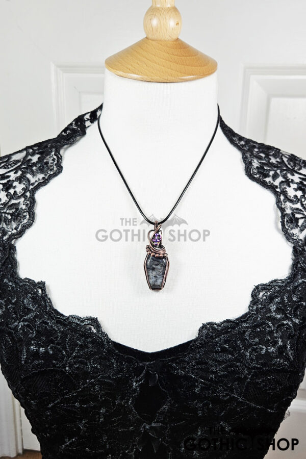 14177-skull-larvikite-coffin-pendant-10