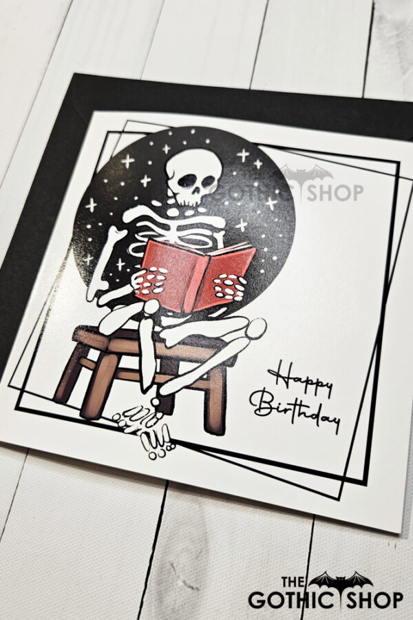 14295-reading-skeleton-gothic-card-3