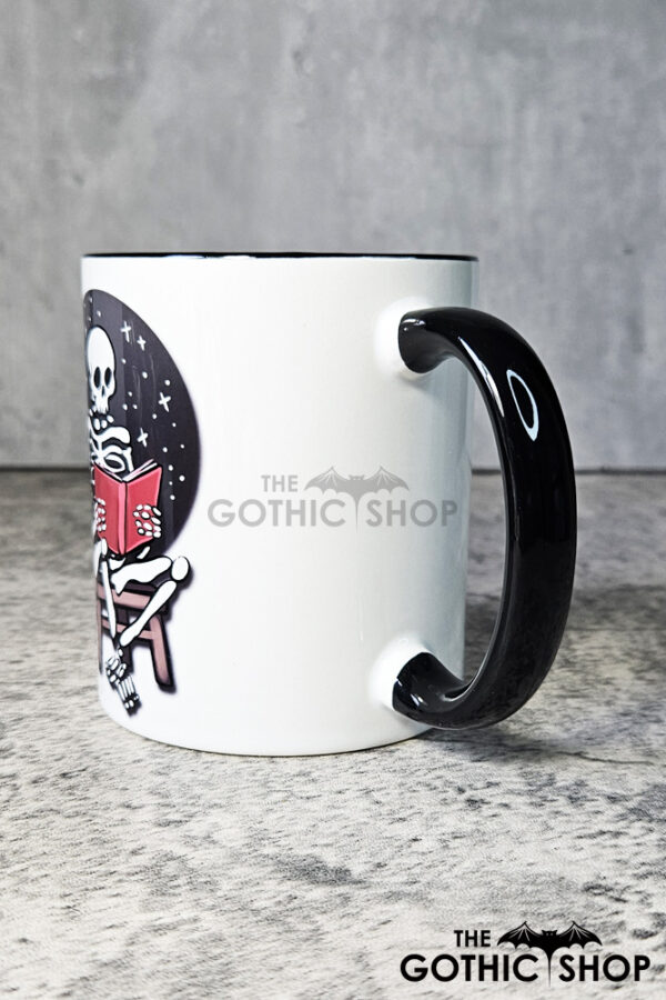 14329-skeleton-reading-gothic-mugs-6