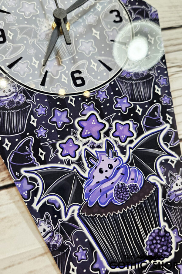 14479-berry-bats-gothic-clock-3