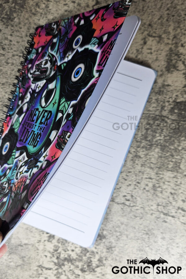 14556-never-trust-notebook-03