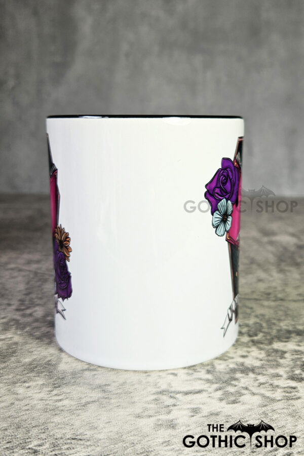 14575-skeleton-reading-mug-04