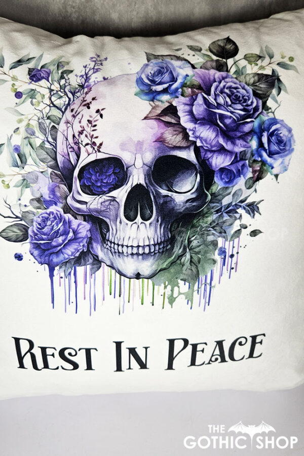 skull purple roses white/purple velvet cushion