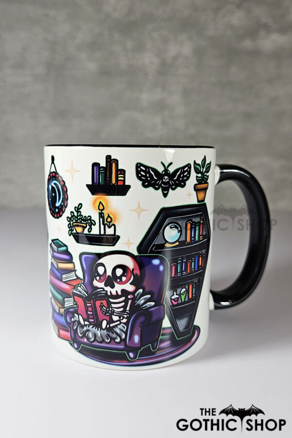 dead reader skeleton bookshelves gothic mug gift