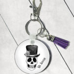 personalised skull bridegroom wedding gift round gothic keyring
