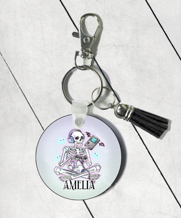 personalised gamer ghoul skeleton gaming gothic round keyring