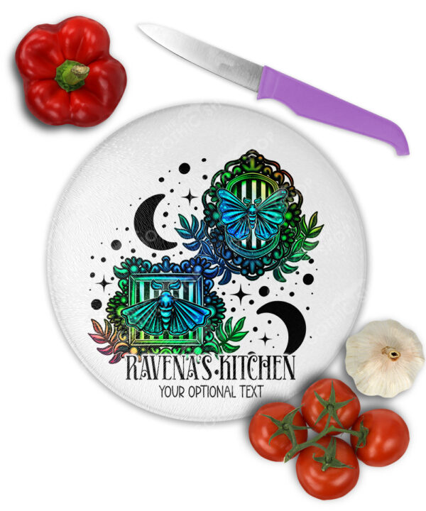15652 personalised moth cameos chopping board 3