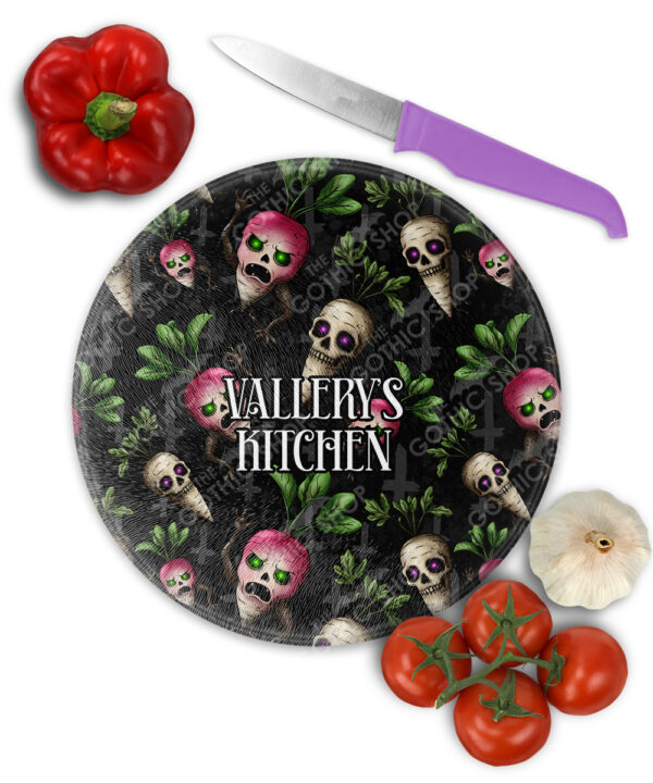 18593 scary veggies chopping board 1