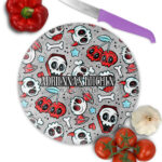 18634 skull cherries round gothic chopping board 2