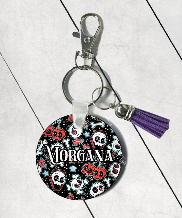18635 skull cherries gothic keyring