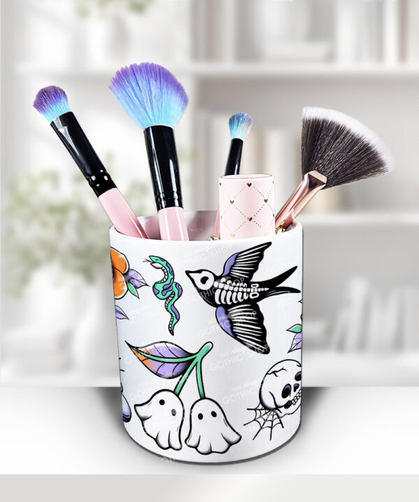 18713 personalised tattoo flash gothic pen pot 3