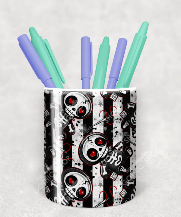 98728 personalised skelly doll gothic pen pot 1