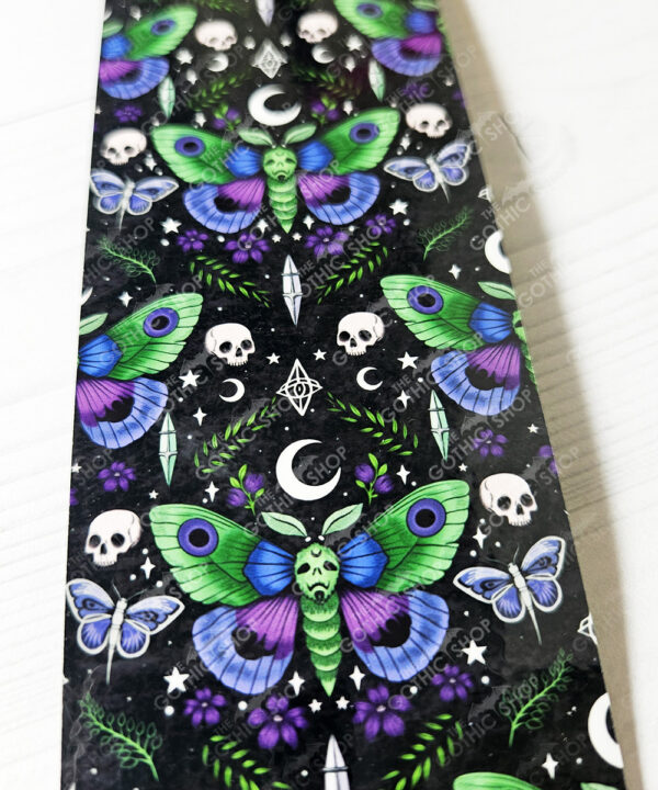 18944 gothic bookmark sd moth 2