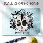 19055 skull daisies gothic chopping board 1