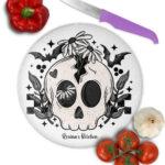 19056 skull daisies gothic chopping board 1