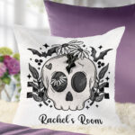 19060 skull daisies gothic cushion 1