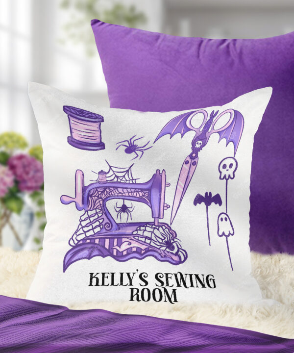 19196 sew magical gothic velvet cushion 1