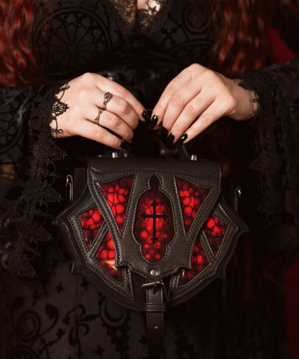 19518 bloodspire back red gothic bag 10