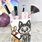 19727 personalised halloween dogs brush pot 1