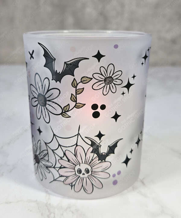 19946 skull flowers t light holder 2
